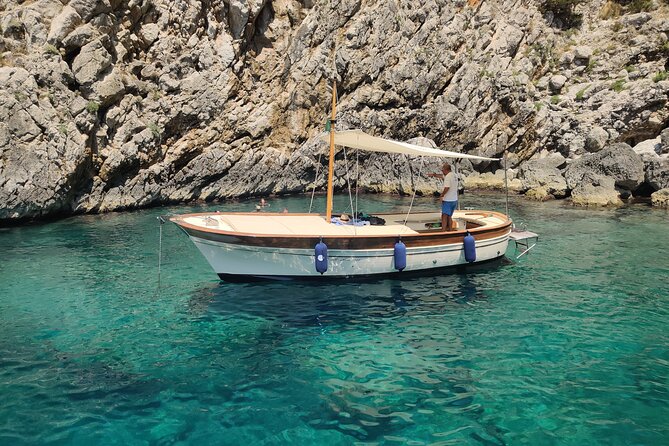 Private Tour in a Typical Capri Boat - Common questions