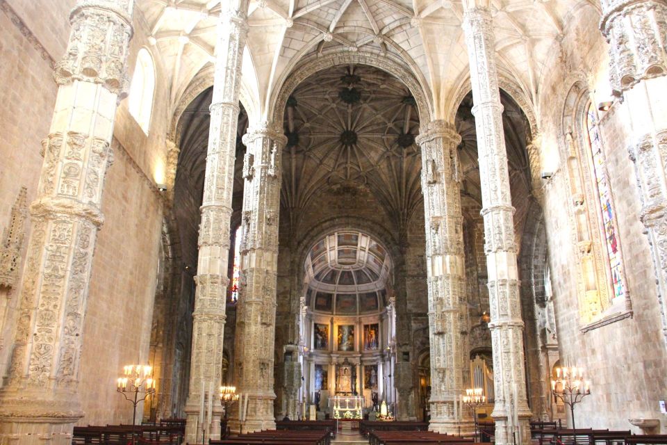Private Tour in Lisbon to Christ Statue & Belém Monuments - Overall Experience