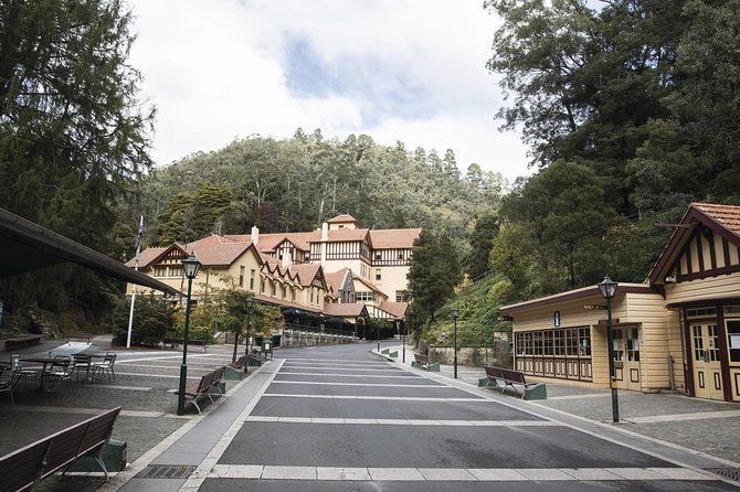 Private Tour: Jenolan Caves & Blue Mountains in a Day - Tour Inclusions and Exclusions