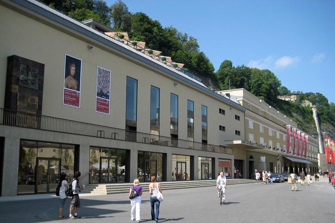 Private Tour of City of Salzburg and Lake District Area - Directions