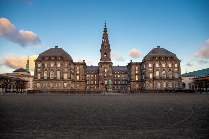 Private Tour of Copenhagen and Christiansborg Palace - Common questions