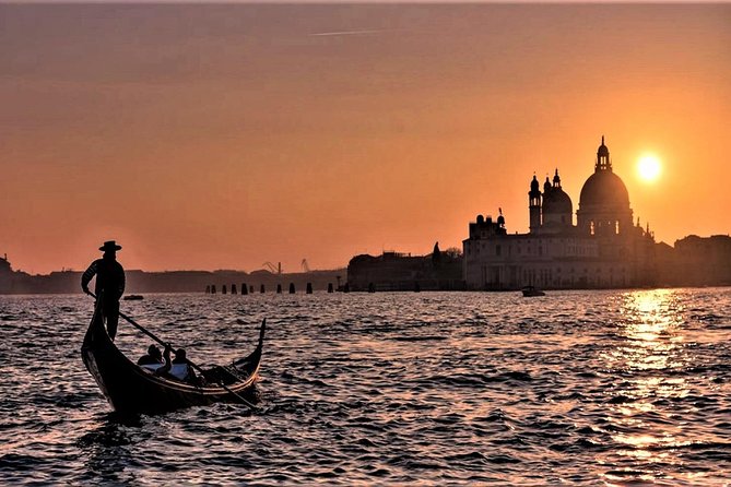 Private Tour: Venice Gondola Ride With Serenade - Booking Process