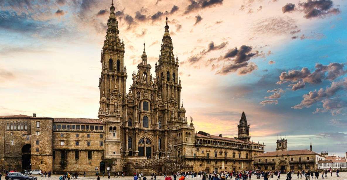 Private Transfer Between Porto and Santiago Compostela - Opportunity for City Exploration