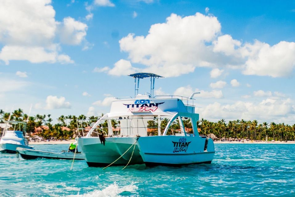 Punta Cana: Party Boat With Open Bar and Snorkeling - Live Tour Guides and Languages