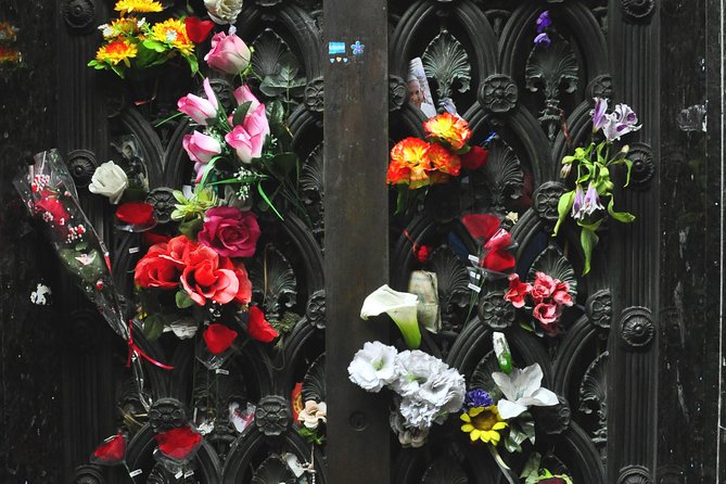 Recoleta Cemetery Tour in English - Last Words