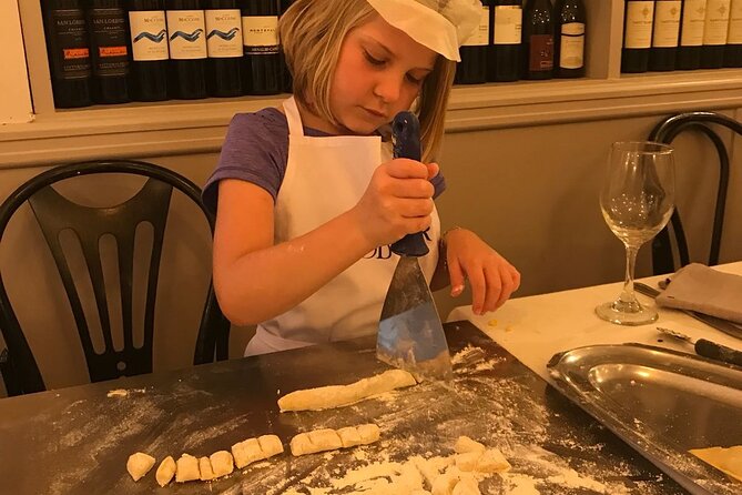 Rome Cooking: Pasta & Tiramisu Making, Free-Flowing Fine Wine - Dining Experience