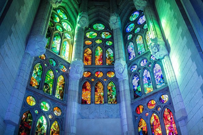 Sagrada Familia: Skip the Line Guided Tour - Lowest Price Guarantee