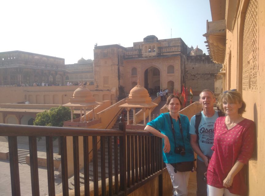 Same Day Jaipur Private Tour From Delhi - Language Options and Private Group Experience