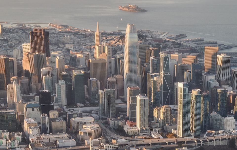San Francisco Bay Flight Over the Golden Gate Bridge - Common questions