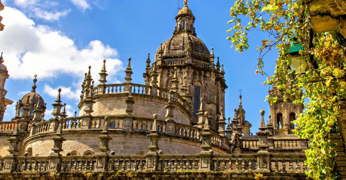 Santiago De Compostela Private 10- Hours Tour From Oporto - Free Cancellation and Payment