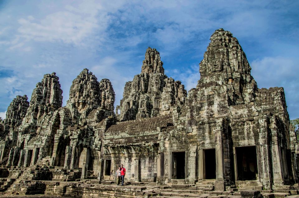 Seat-In-Coach: Small Circuit Tour With Sunrise at Angkor Wat - Tour Highlights and Itinerary