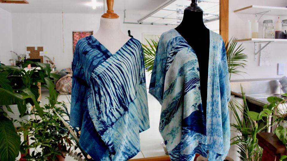Shibori Tie Dye a Silk Scarf in Ocho Rios - Instructor and Language