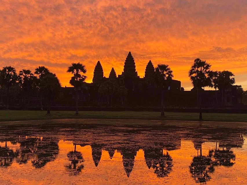 Siem Reap Airport Pick-up & Next Day Angkor Wat Guided Tour - Guided Tour Description