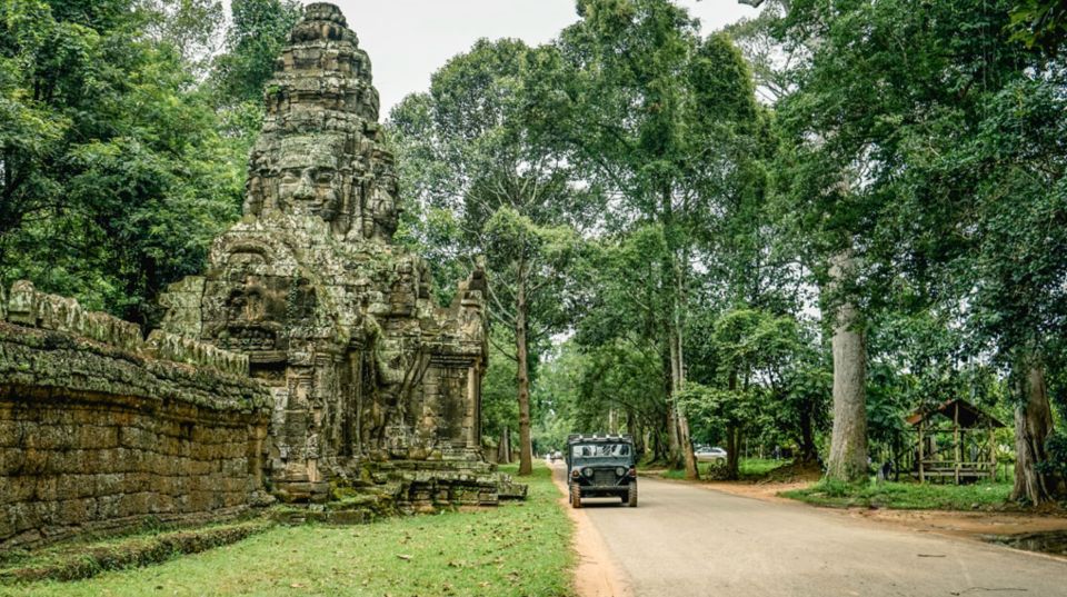 Siem Reap: Private Multi-Stop Jeep and Boat Tour in Angkor - Small Group Experience