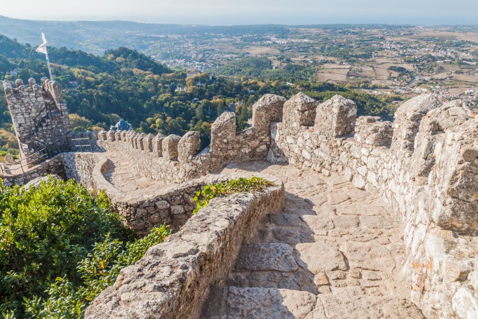 Sintra: Castle of the Moors E-Ticket & Optional Audio Guide - Nearby Sites and Attractions