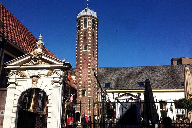 Small Group Alkmaar City Walking Tour *English* - Common questions