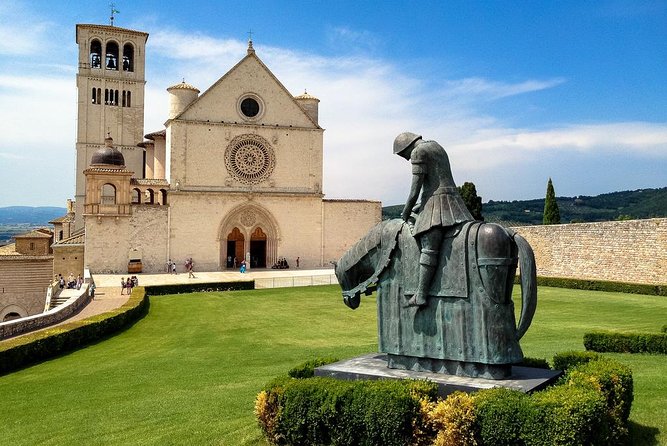 Small Group Tour of Assisi and St. Francis Basilica - Common questions