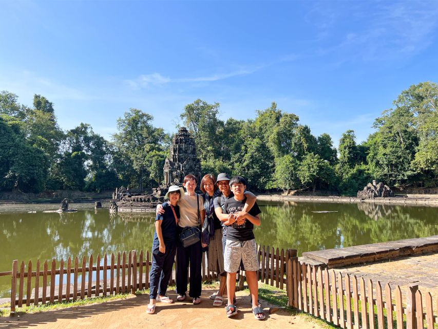 Small-Group Tour of Grand Circuit Temples With Banteay Srei - Temple Visits