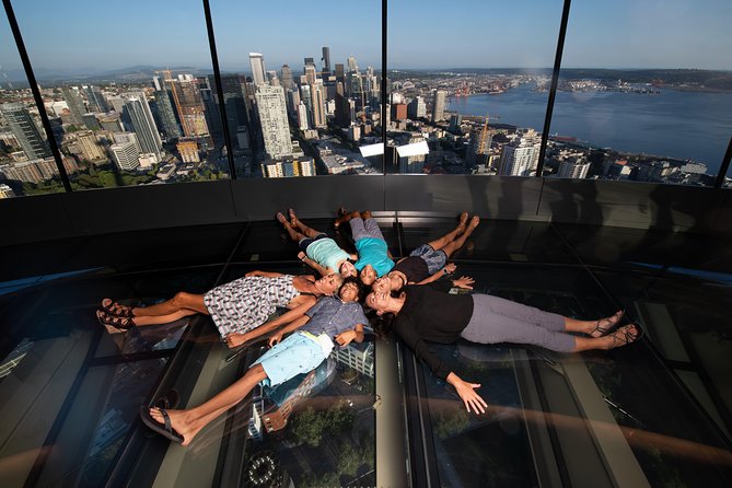 Space Needle and Chihuly Garden and Glass Combination Ticket - Common questions