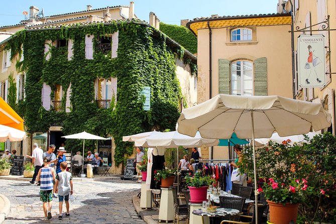 Spectacular Luberon Villages - Gordes to Lourmarin Private Tour - Common questions