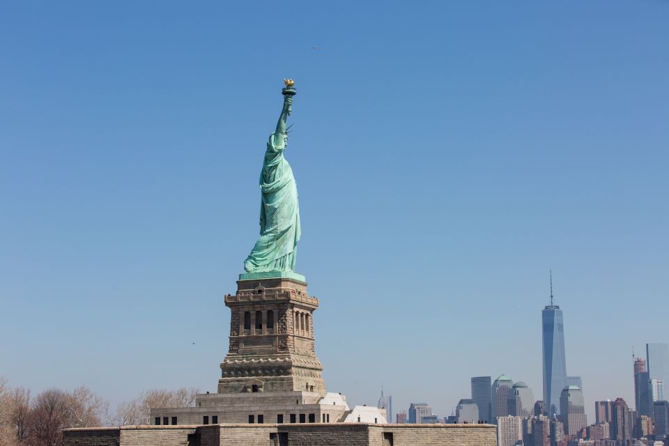 Statue of Liberty and Ellis Island Guided Tour - Common questions