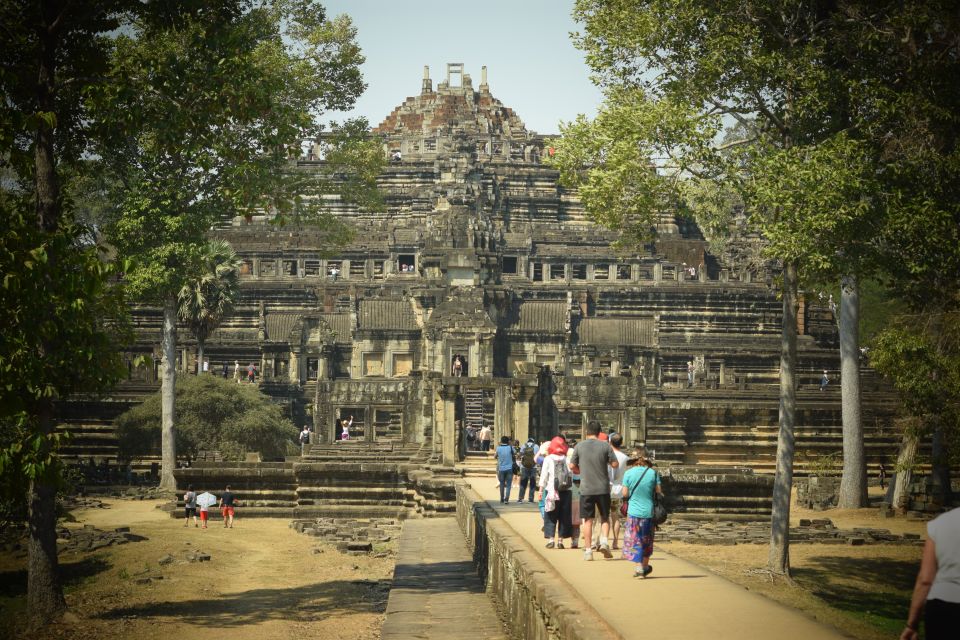 Sunrise at Angkor Wat World Famous Heritage Site in Cambodia - Local Cuisine to Try in Siem Reap