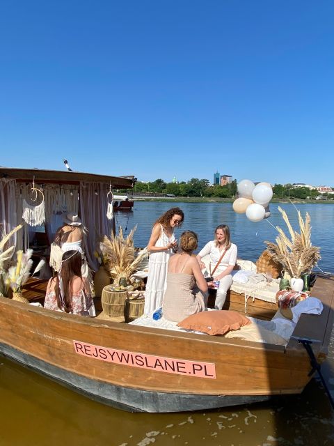 Sunset Vistula Cruise With Prosecco - Additional Features