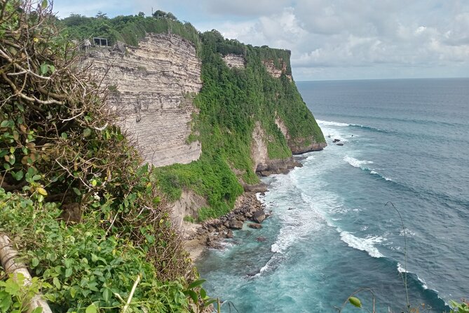Tanah Lot and Uluwatu Temple Private Guided Tour Free WiFi - Customer Ratings and Feedback