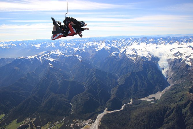 Tandem Skydive 13,000ft From Franz Josef - Parachute Deployment and Descent