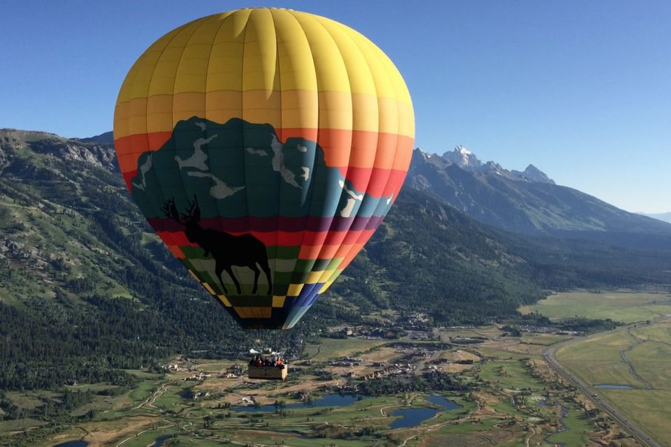 Teton Village: Grand Tetons Sunrise Hot Air Balloon Tour - Sunrise Flight Views