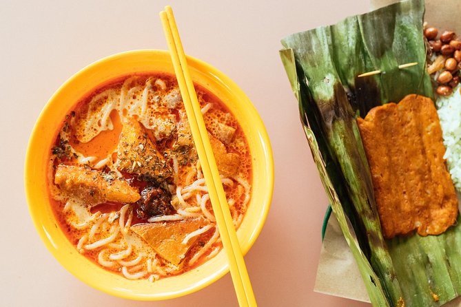 The Award-Winning PRIVATE Food Tour: 10 Tastings of 3 Cultures - Dive Into Singaporean Food History