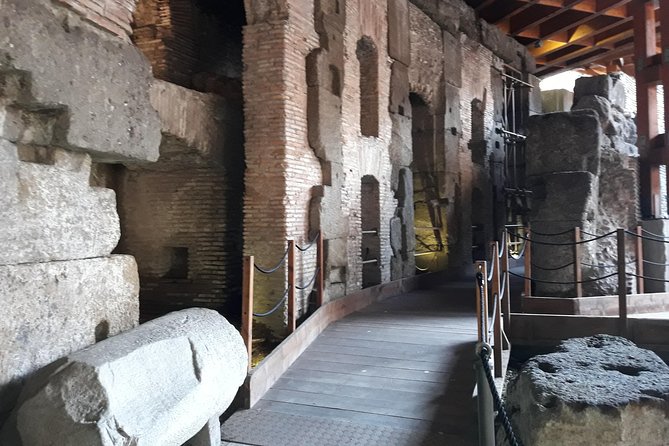 The Official Colosseum Dungeons & Palatine Hill Tour - Guide Quality Insights