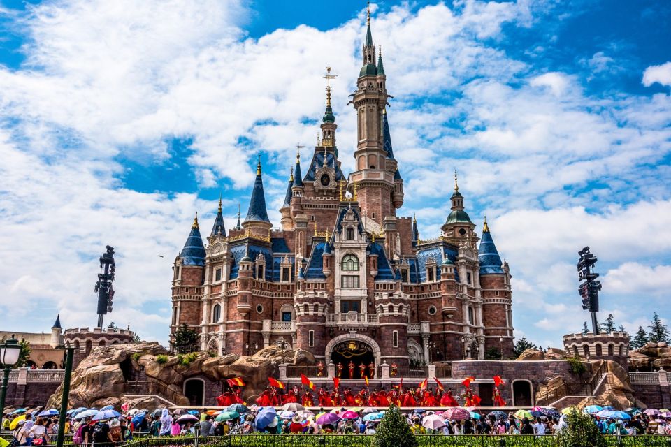 Tokyo Disneyland: 1-Day Entry Ticket and Private Transfer - Transportation and Value Ratings