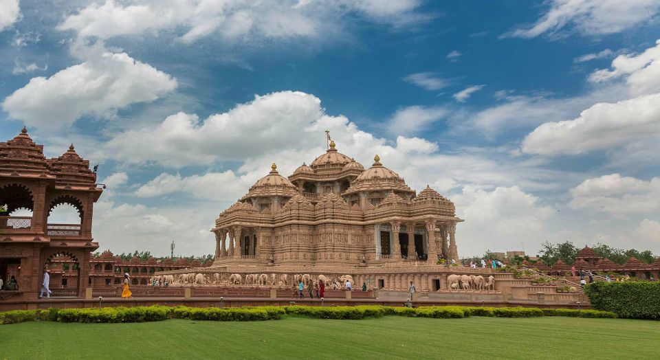 Tour To Swaminarayan Akshardham Guide & Delhi Transfers - Last Words