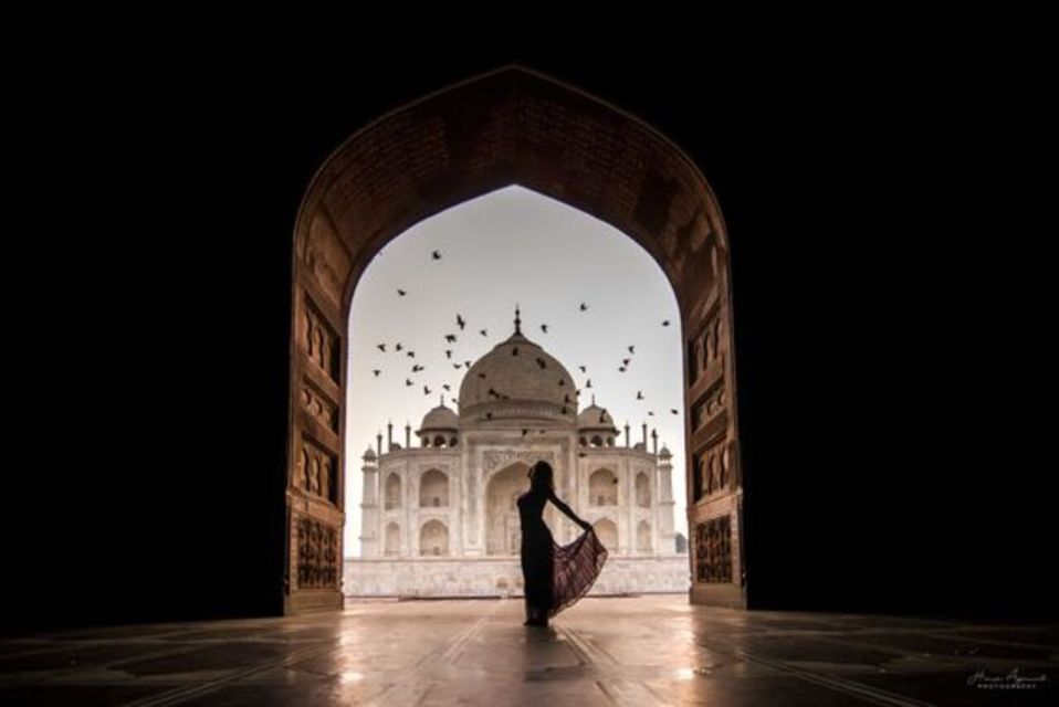 Travel to Taj Mahal From Delhi - Logistics and Pickup