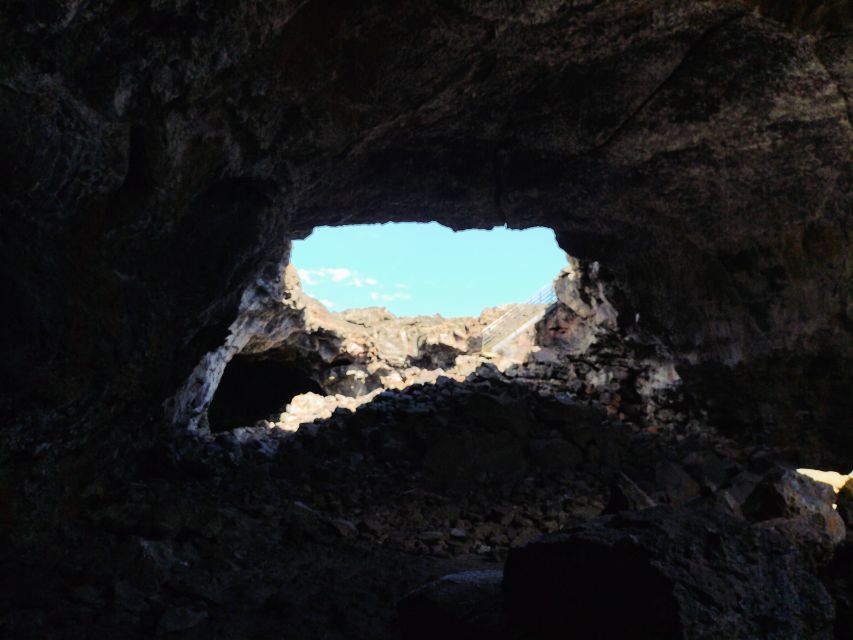 Twin Falls: Craters of the Moon Full-Day Tour With Lunch - Sack Lunch at Cave Area