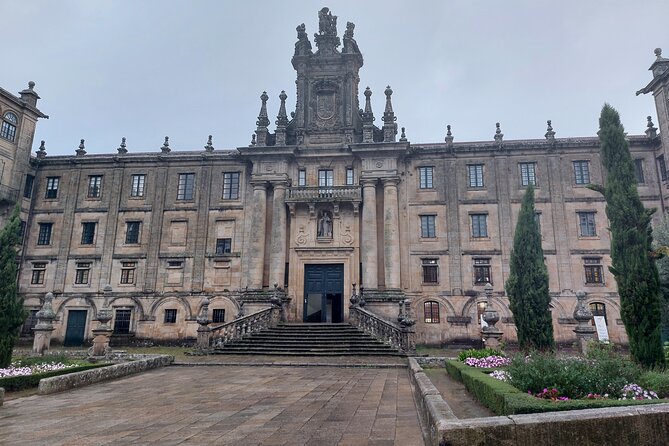 Two-Hour Small-Group Walking Tour in Santiago De Compostela - Common questions