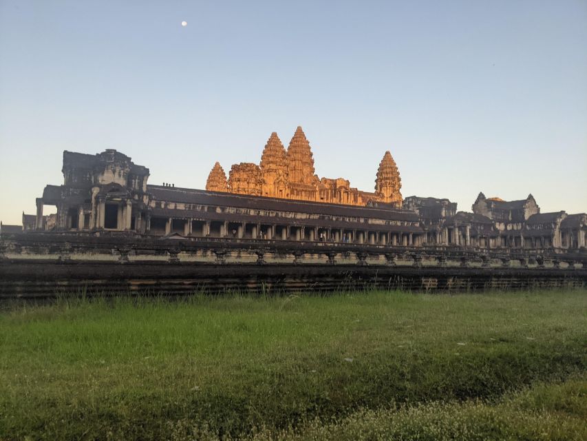 Unique Angkor Hiking Day Tour - Temple Highlights