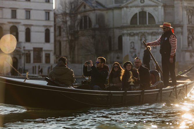 Venice: Grand Canal by Gondola With Commentary - Directions