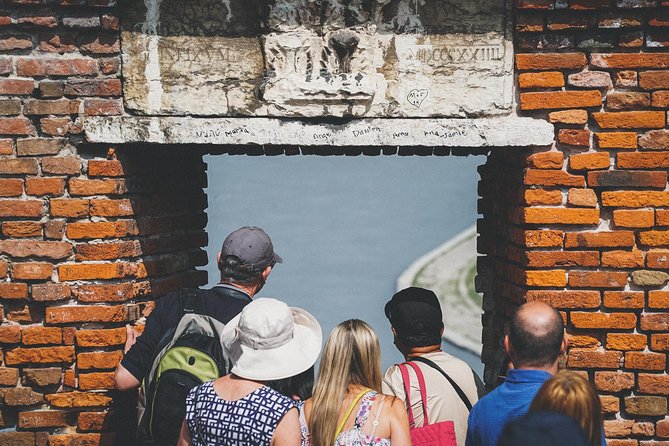 Verona Highlights Walking Tour in Small-group - Visitor Recommendations and Guide Feedback