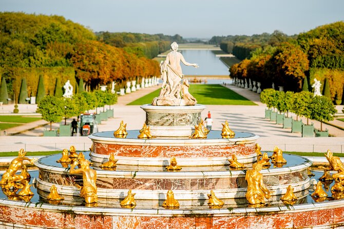 Versailles & Louvre Museum: All-Inclusive Semi Private Tour - Meeting Point