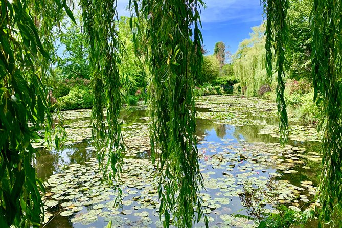 Versailles Palace and Giverny Private Guided Tour From Paris - Pricing and Support