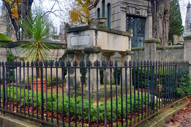 Visit the Père Lachaise Cemetery: a Self-Guided Tour - Additional Tour Details