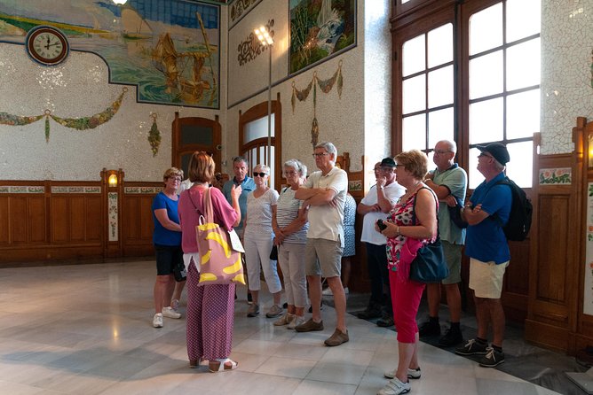 Walking Tour Through the Old Town With a Dutch-Speaking City Guide - Last Words