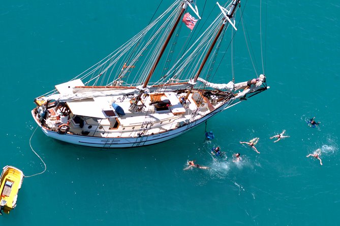 Whitsunday Islands Private Sailing Experience With Snorkeling & Langford Reef - Sailing Experience Highlights