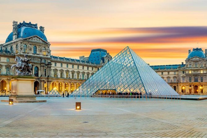 Wonders of Paris by Bike (Night ) - Capturing Nighttime Paris on Camera