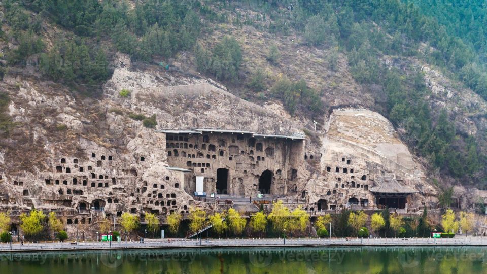 Zhengzhou: Private Tour to Shaolin Temple & Longmen Grottoes - Important Considerations