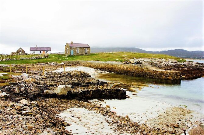 2.5 Hour Guided Sea Kayaking in Roundstone Bay - Common questions