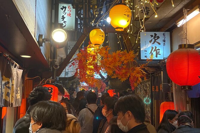 3-Hours Tokyo Local Bar & Izakaya Crawl in Shinjuku Area - Shinjuku Golden Gai Finale