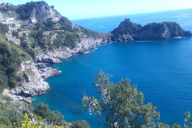 Amalfi Coast Small-Group Tour With Lunch From Sorrento - Lunch Experience in Pontone